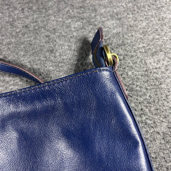 HOBO INTERNATIONAL Darcy Convertible in NAVY EUC - Picture 10 of 13